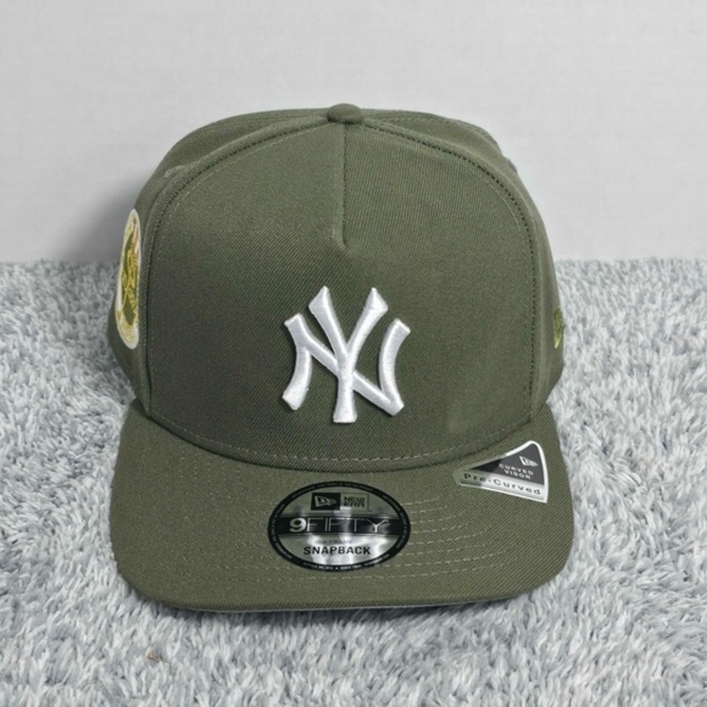 New Era 9FIFTY New York Yankees 1962 World Series A-Frame Snapback Hat NWT Olive